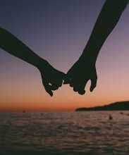 Photo of 50 Sweet and Memorable Holding Hands Quotes